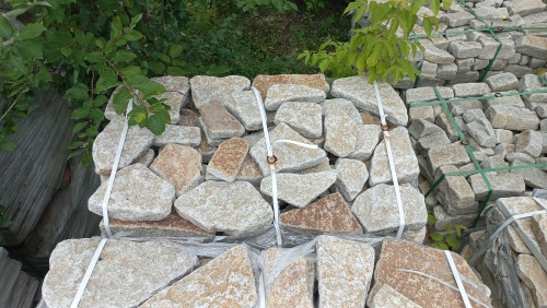 Гранитный плитняк галтованный для парковки купить в Новокузнецке