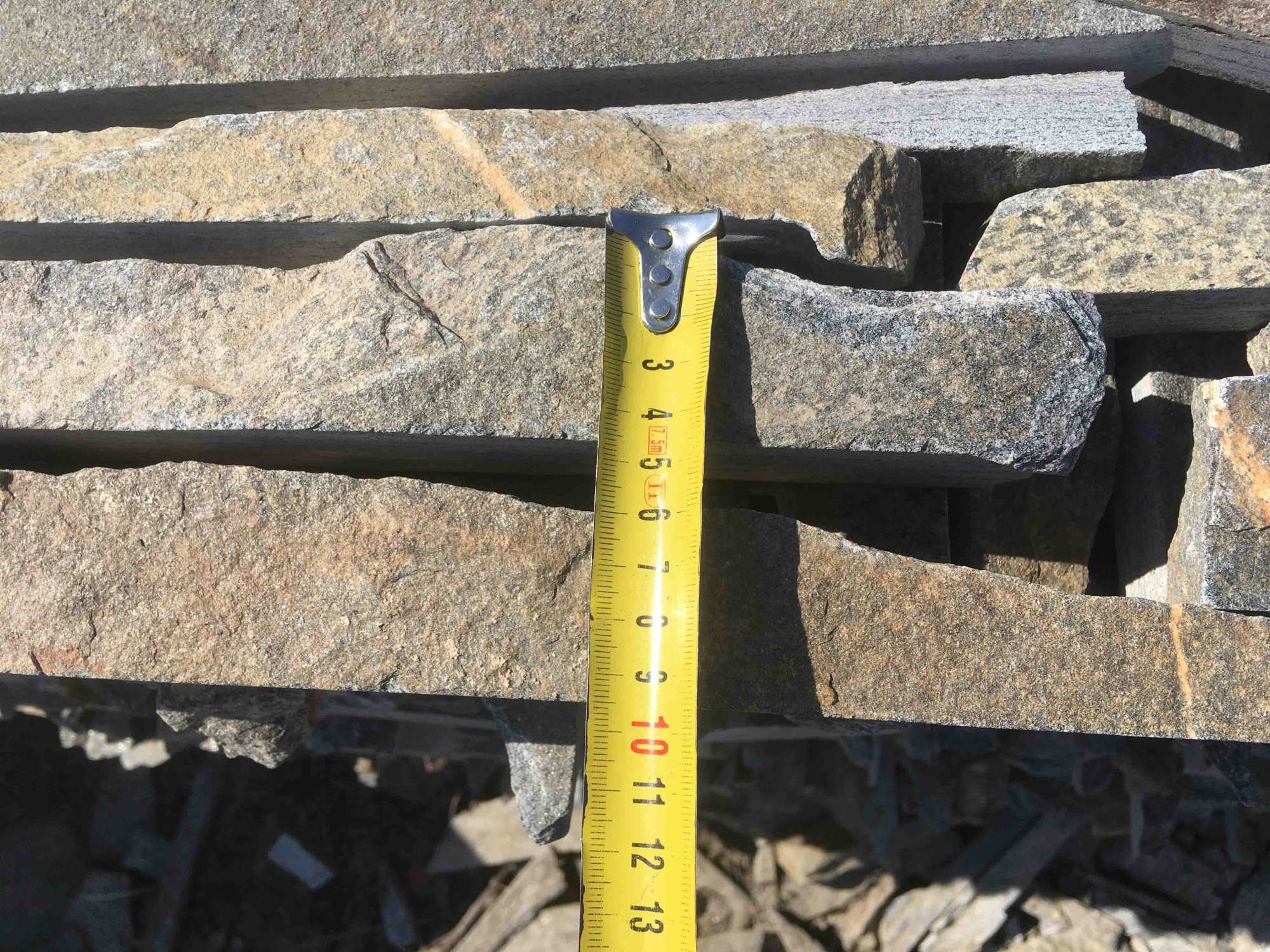 Горбушка златолит мультиколор для облицовки купить в Новокузнецке