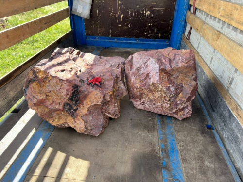 Ландшафтные глыбы красно-фиолетовые 200-1000 килограмм купить в Новокузнецке