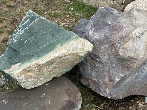 Камни для ландшафтного дизайна зелёные 10-60 килограмм купить в Новокузнецке