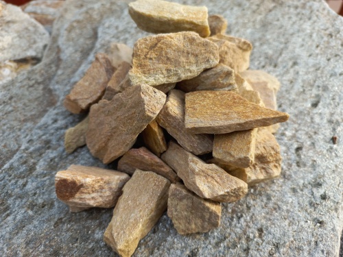 Златолит жёлтый декоративная каменная крошка купить в Новокузнецке