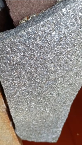 Плитняк златолит серебристый для цоколя, отмостки купить в Новокузнецке