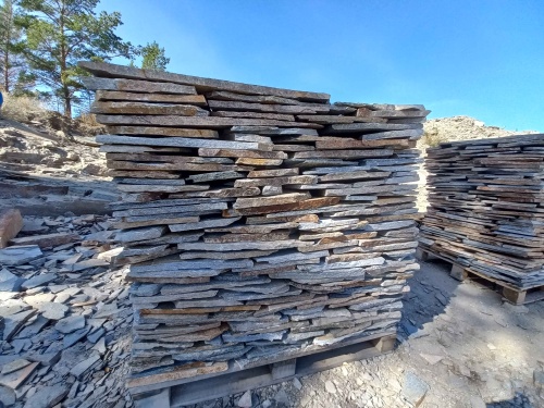 Плитняк златолит серебристый для фасада купить в Новокузнецке