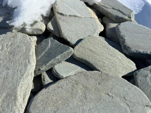 Плитняк златолит зелёный галтованный для фасада купить в Новокузнецке